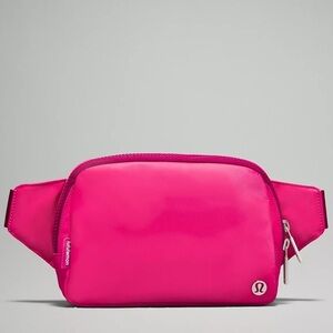 Lululemon Everywhere Belt Bag Raspberry Coulis Wild Berry Large 2L NWT